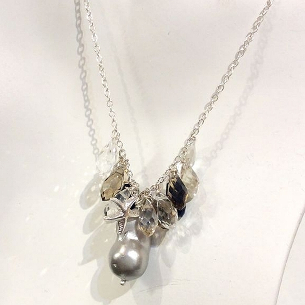 Mabe Pearl & crystals necklace set NWT